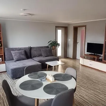 S Vyhladom Na Bojnicky Zamok Apartment