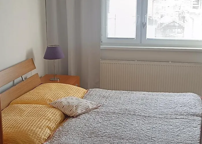 S Vyhladom Na Bojnicky Zamok بايموتْسْ